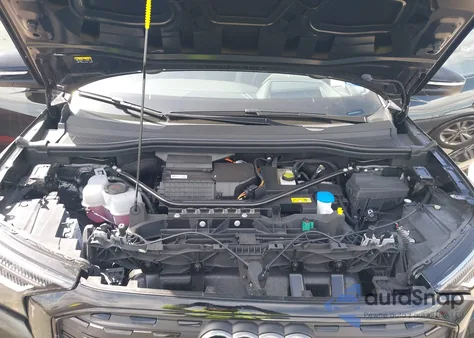 2025 Audi Q4 E-Tron Prestige 55 Quattro from USA, damaged, VIN WA1MUBFZ7SP061857